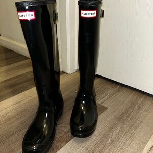 Hunter Glossy Rain Boots